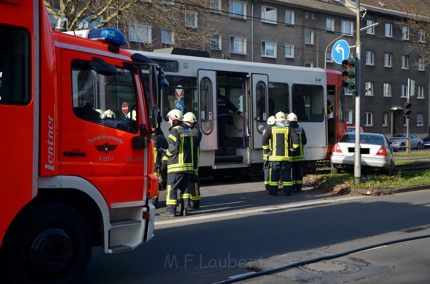 VU Koeln PKW Bahn Amsterdamerstr Friedrich Karlstr P007.JPG